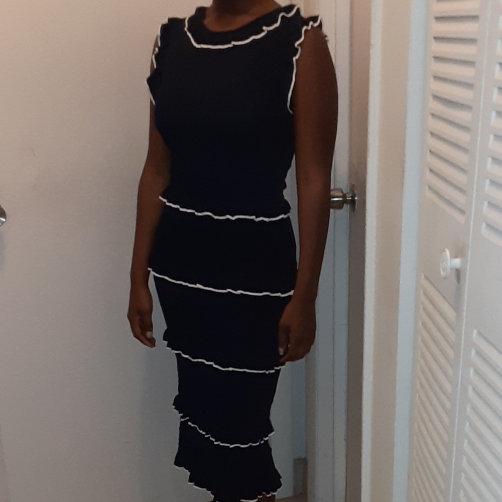 Alexia Admor navy blue and white ruffled dress